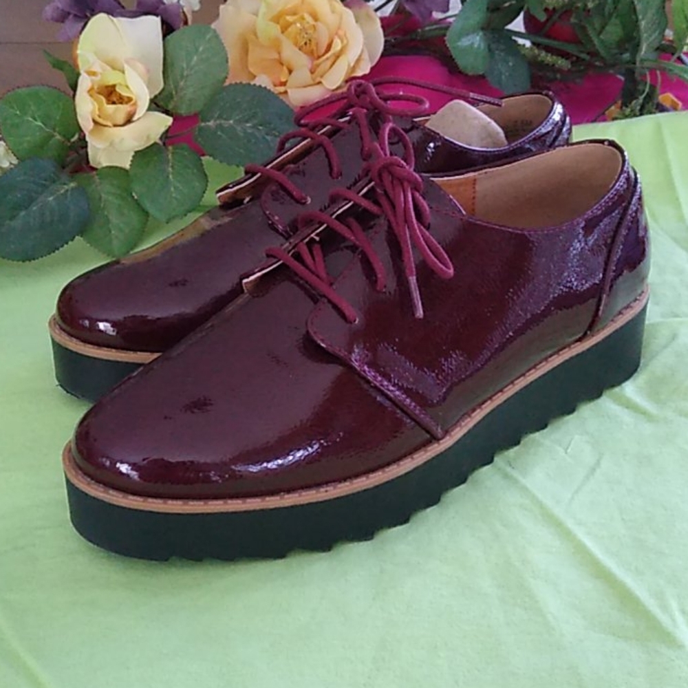 CHINESE LAUNDRY loafers
